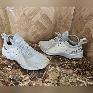 Nike women's Air Max Bella white running training shoes size 9.5.  564